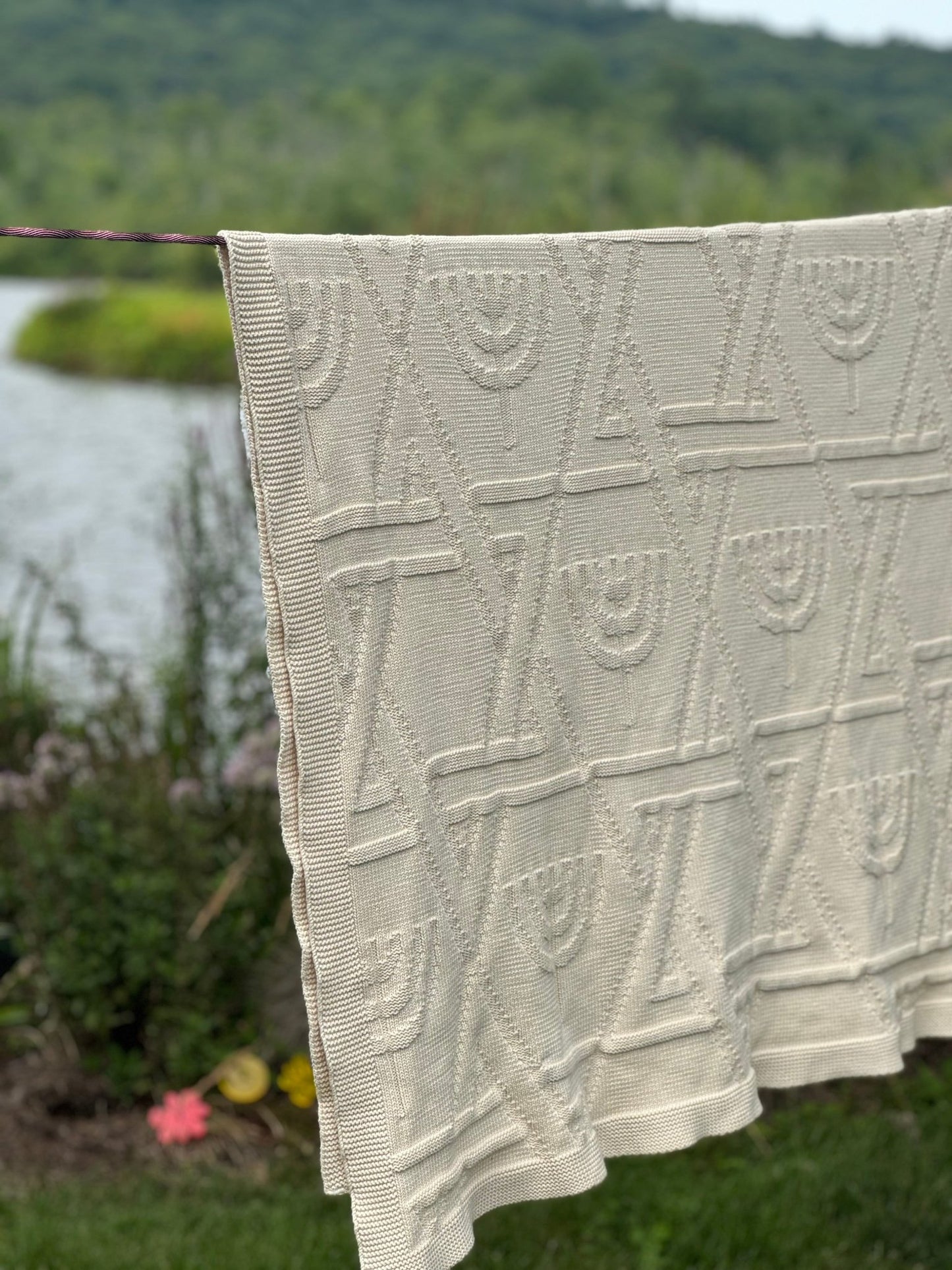 Star of David and Menorah Design | Throw Blanket - JEWISHJOY.co