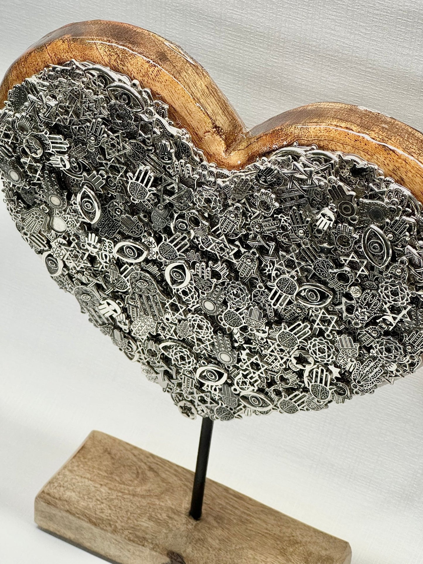 Wooden HAMSA Heart on Stand - JEWISHJOY.co